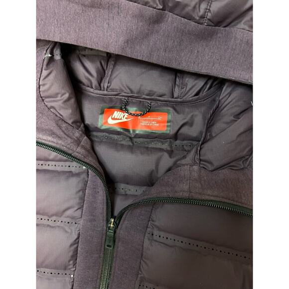Nike Tech Fleece Aeroloft Parka - Picture 2 of 9
